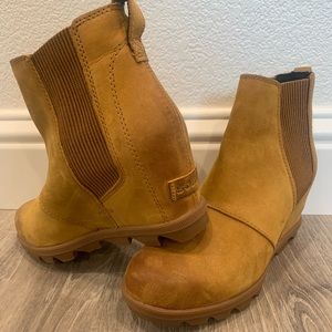 Sorel wedge bootie